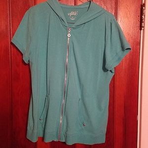 Short sleeve hooded jacket